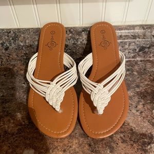 New size L (8/9) white flip flop style sandals